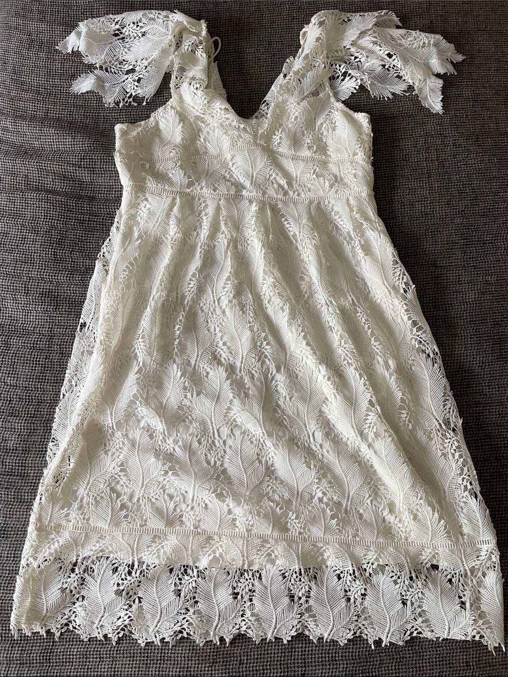 Motherhood Maternity Ivory Lace Formal Dress with Floral Crochet